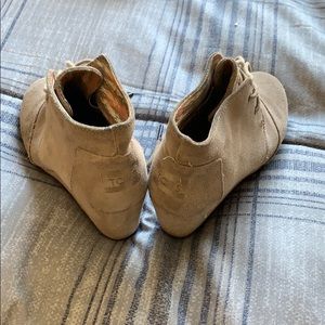 Toms heeled booties